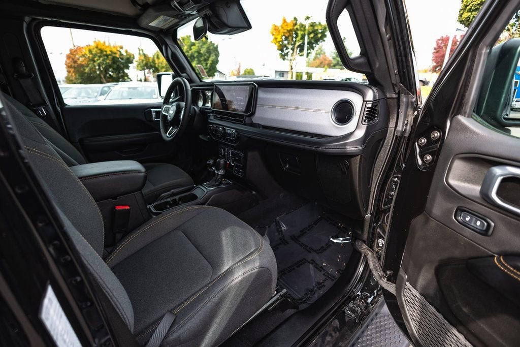 2024 Jeep Wrangler Sahara