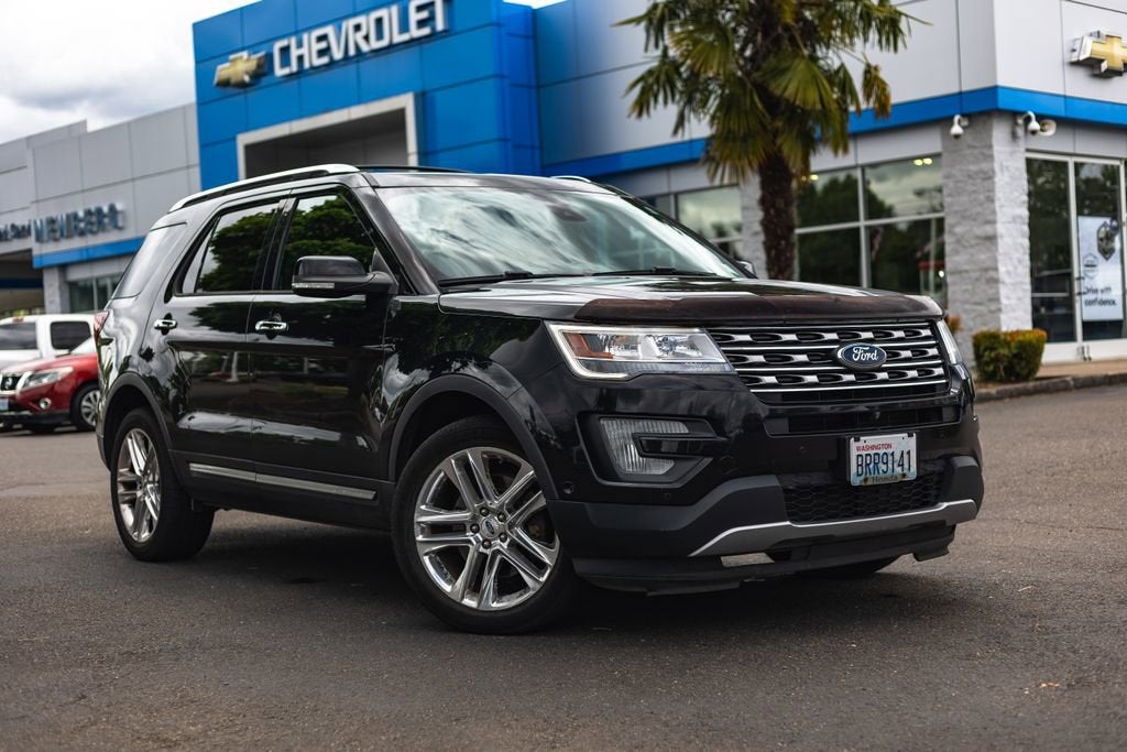 2017 Ford Explorer Limited 4WD's photo
