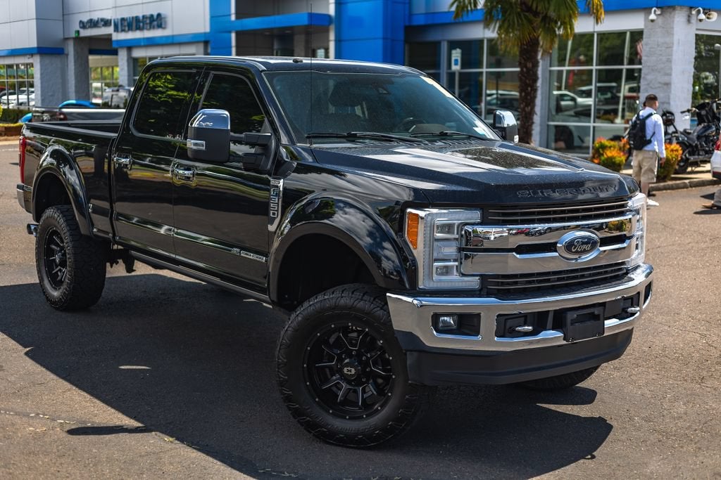 2017 Ford Super Duty F-350 SRW Platinum