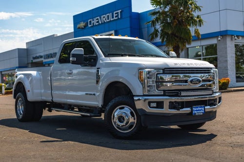 2017 Ford Super Duty F-350 DRW XLT