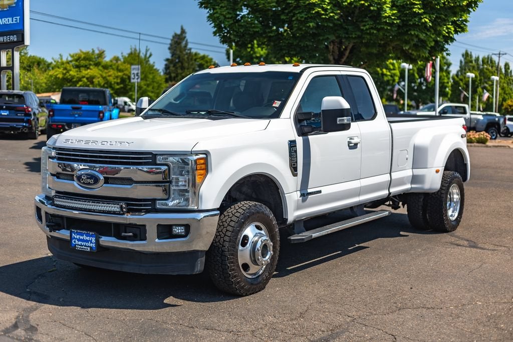 2017 Ford Super Duty F-350 DRW XLT