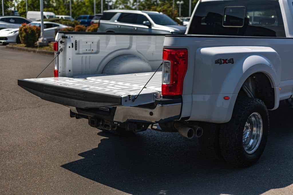 2017 Ford Super Duty F-350 DRW XLT