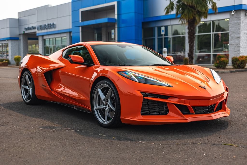 2025 Chevrolet Corvette E-Ray 1LZ
