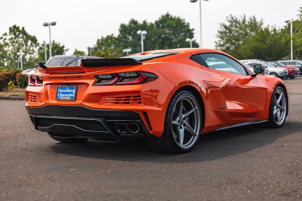 2025 Chevrolet Corvette E-Ray 1LZ