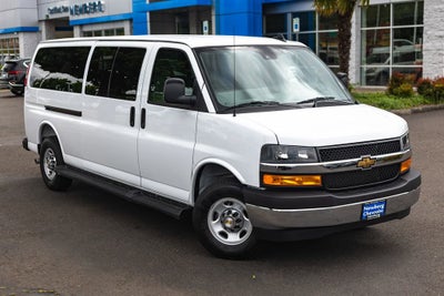 2025 Chevrolet Express Passenger 1LT