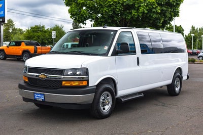 2025 Chevrolet Express Passenger 1LT