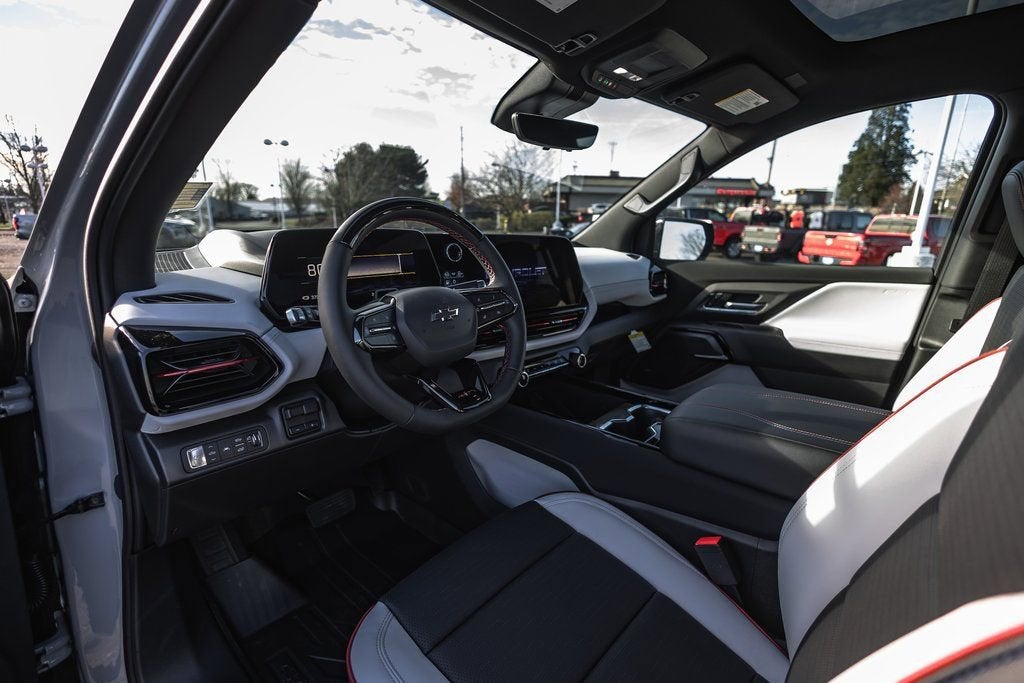 2025 Chevrolet Silverado EV RST - Max Range