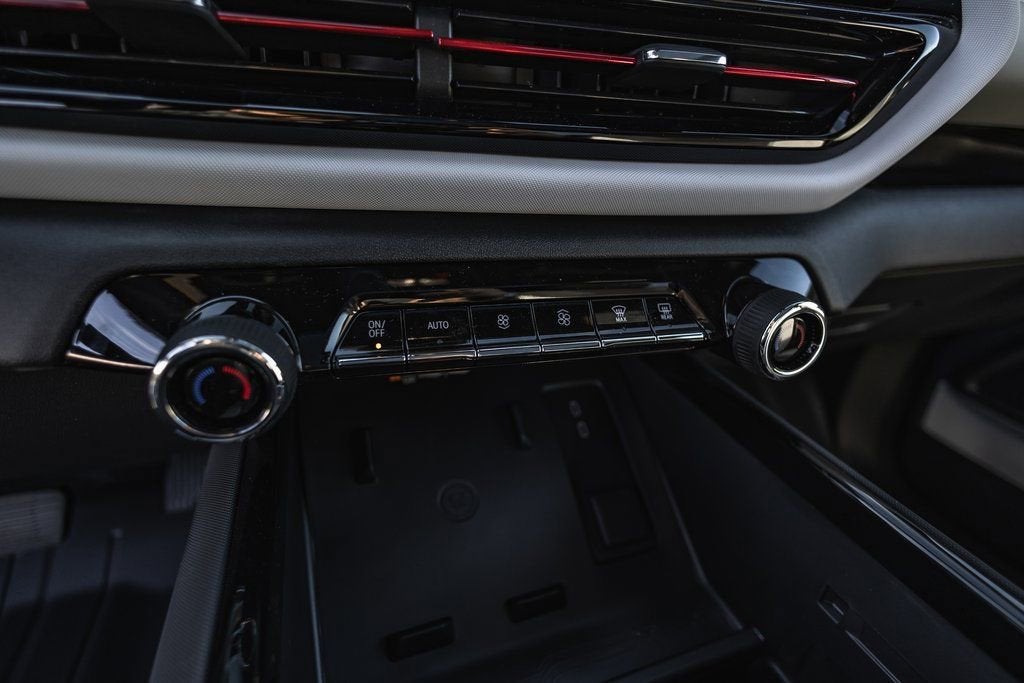 2025 Chevrolet Silverado EV RST - Max Range