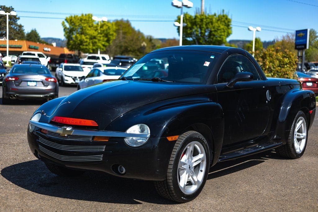 2004 Chevrolet SSR LS