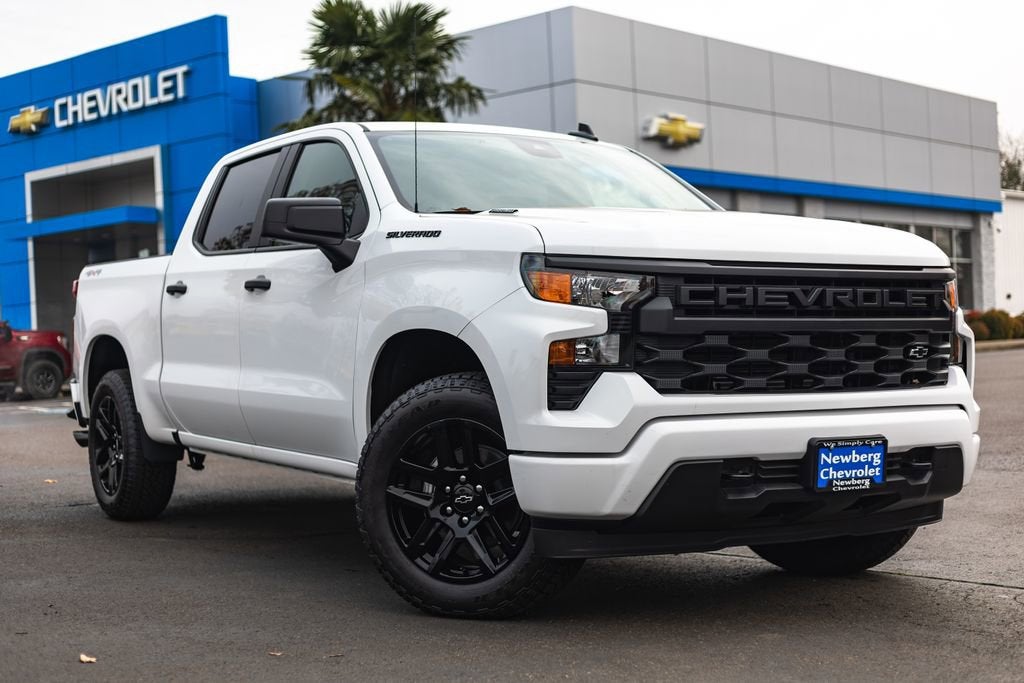 2025 Chevrolet Silverado 1500 Custom