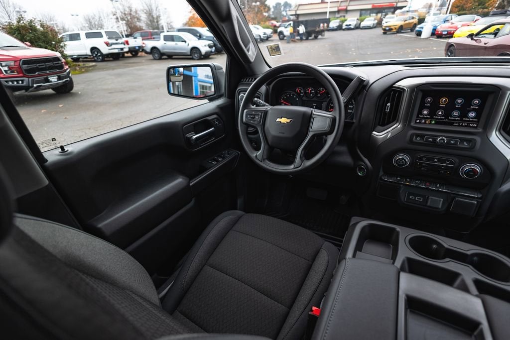 2025 Chevrolet Silverado 1500 Custom