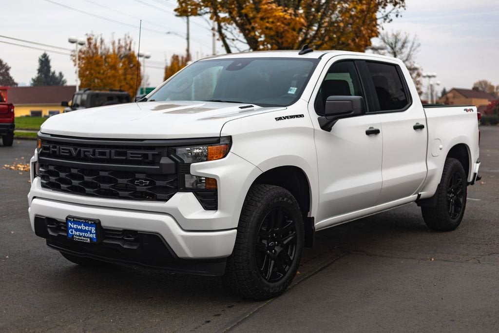 2025 Chevrolet Silverado 1500 Custom