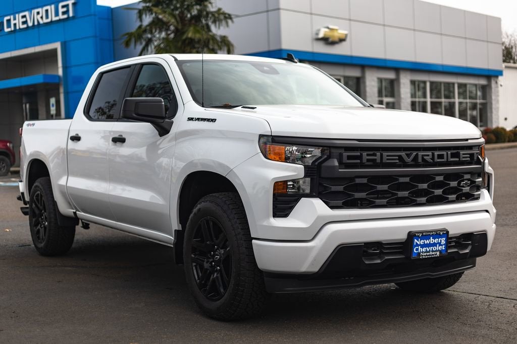 2025 Chevrolet Silverado 1500 Custom