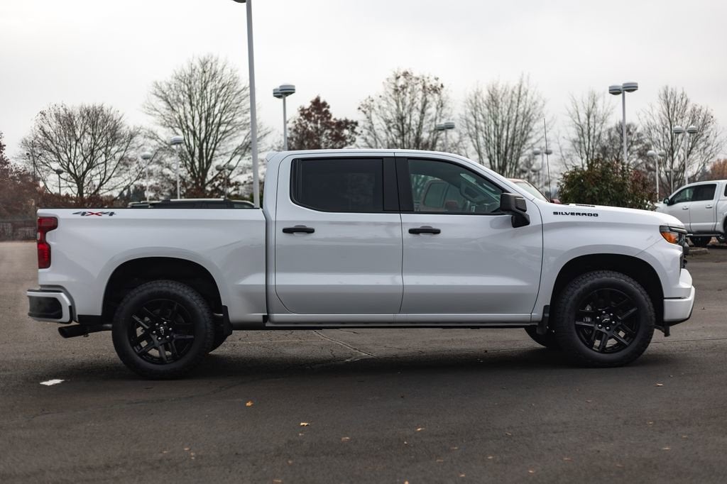 2025 Chevrolet Silverado 1500 Custom