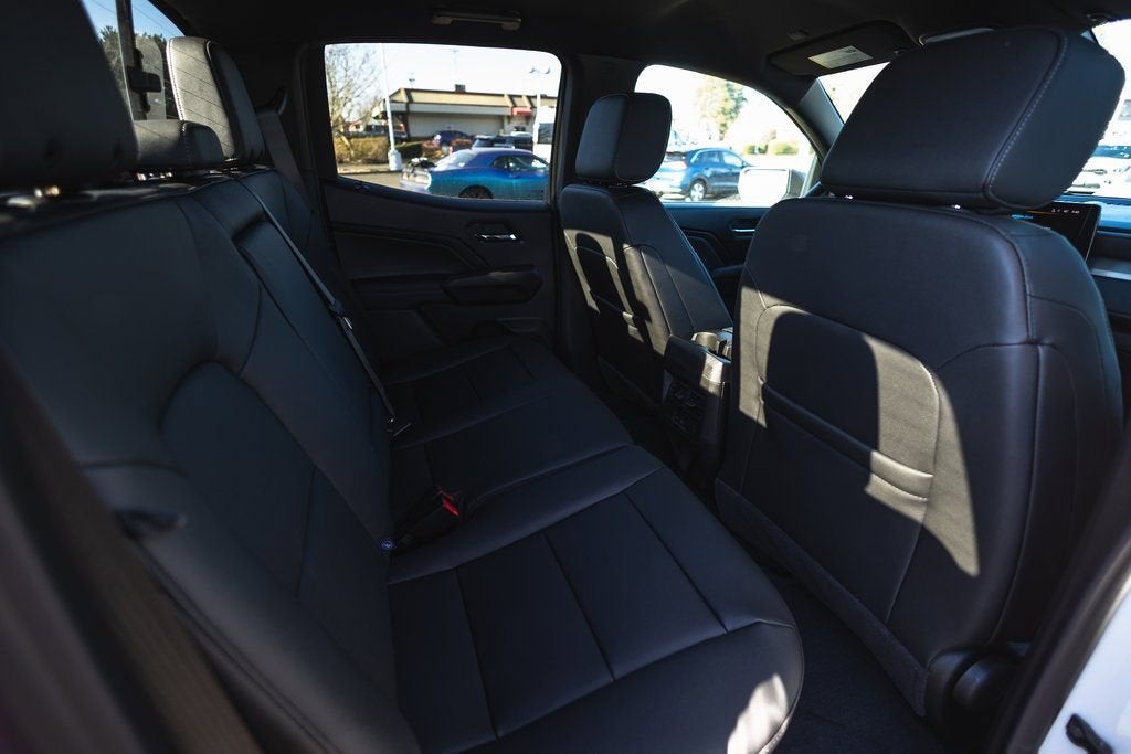 2025 Chevrolet Colorado WT/LT