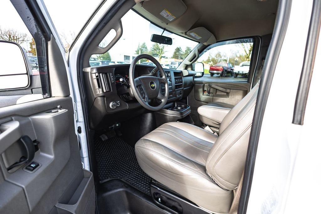 2022 Chevrolet Express Cargo 2500 WT