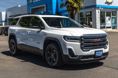 2023 GMC Acadia AT4