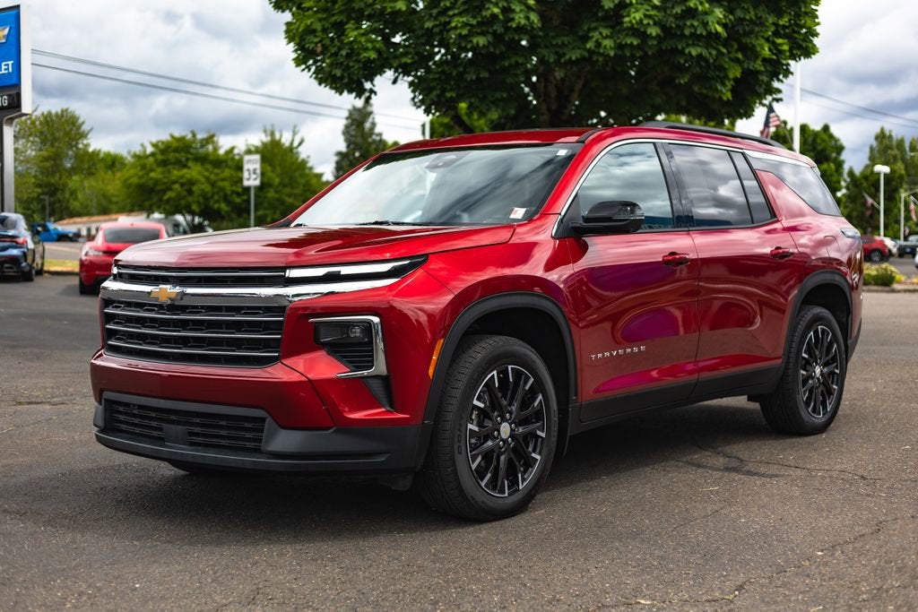 2025 Chevrolet Traverse LT