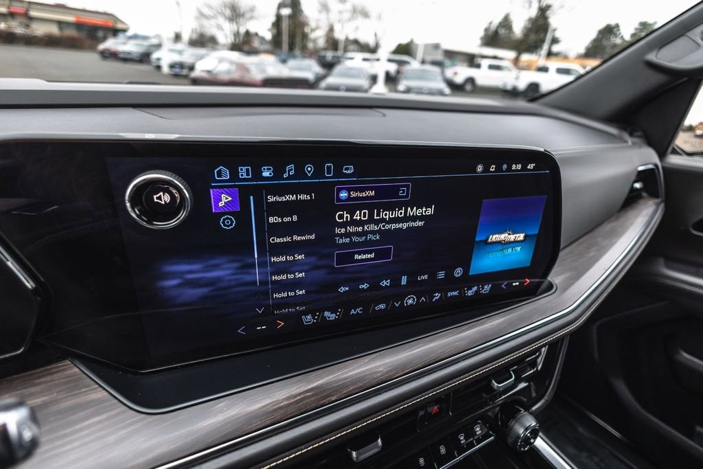 2025 Chevrolet Suburban Premier