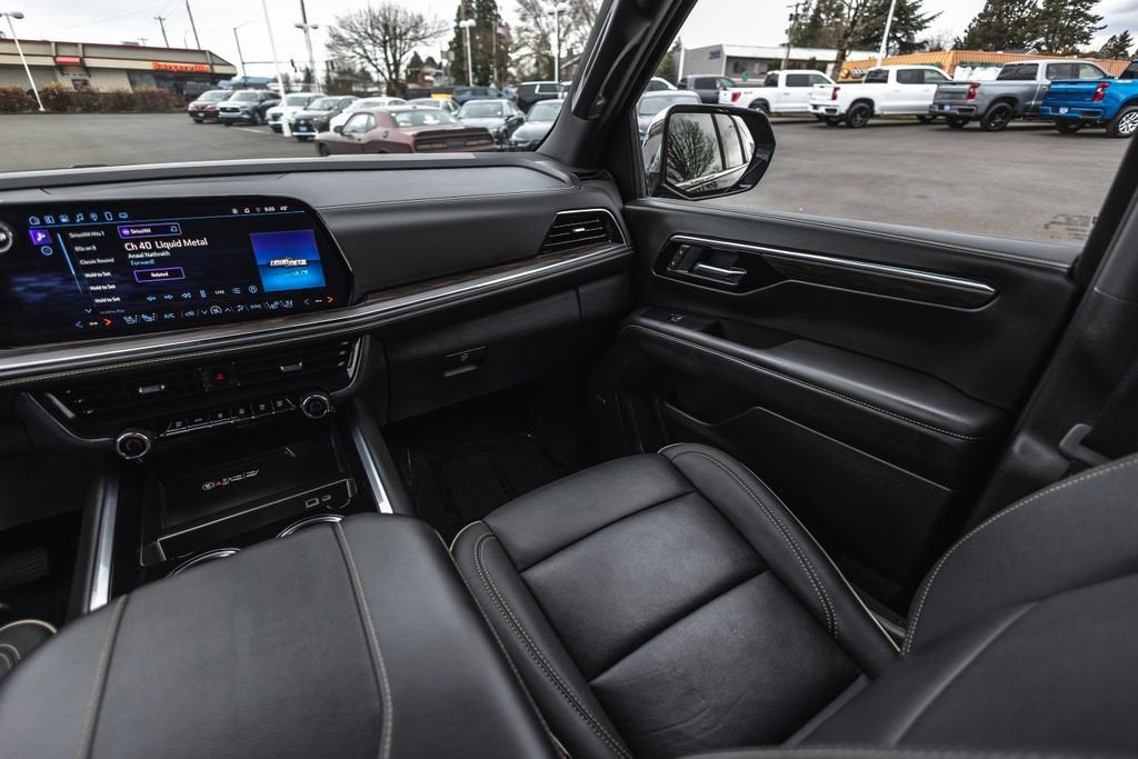 2025 Chevrolet Suburban Premier