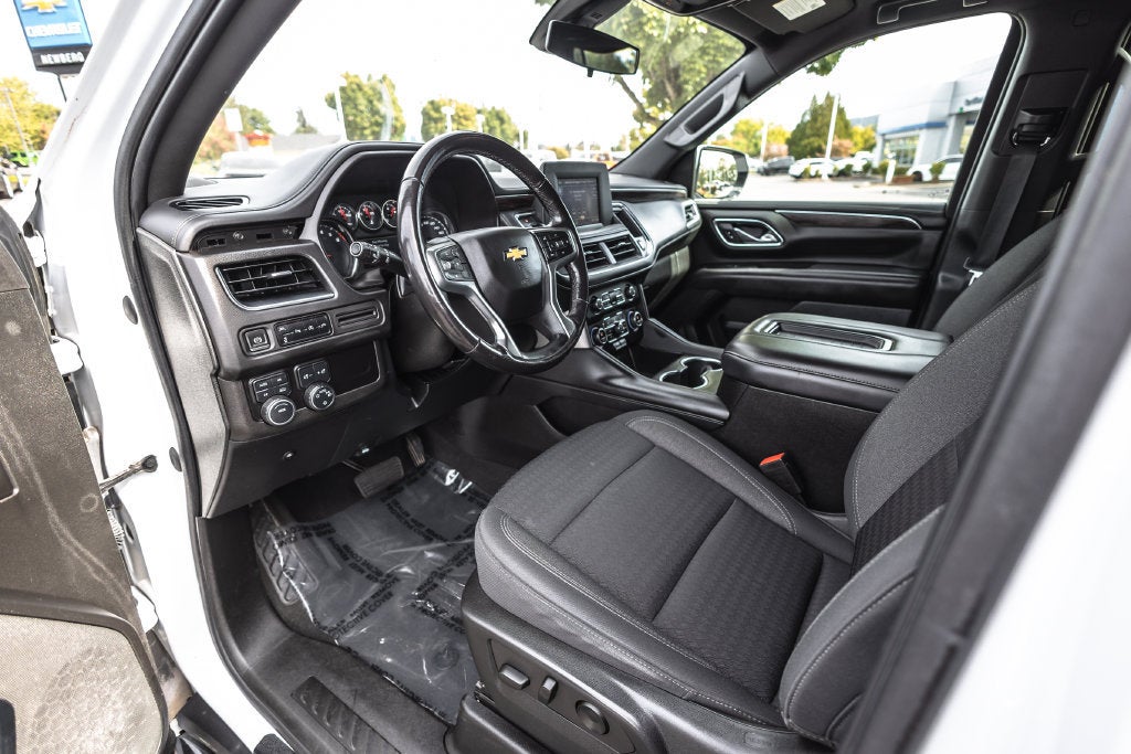 2022 Chevrolet Suburban LS