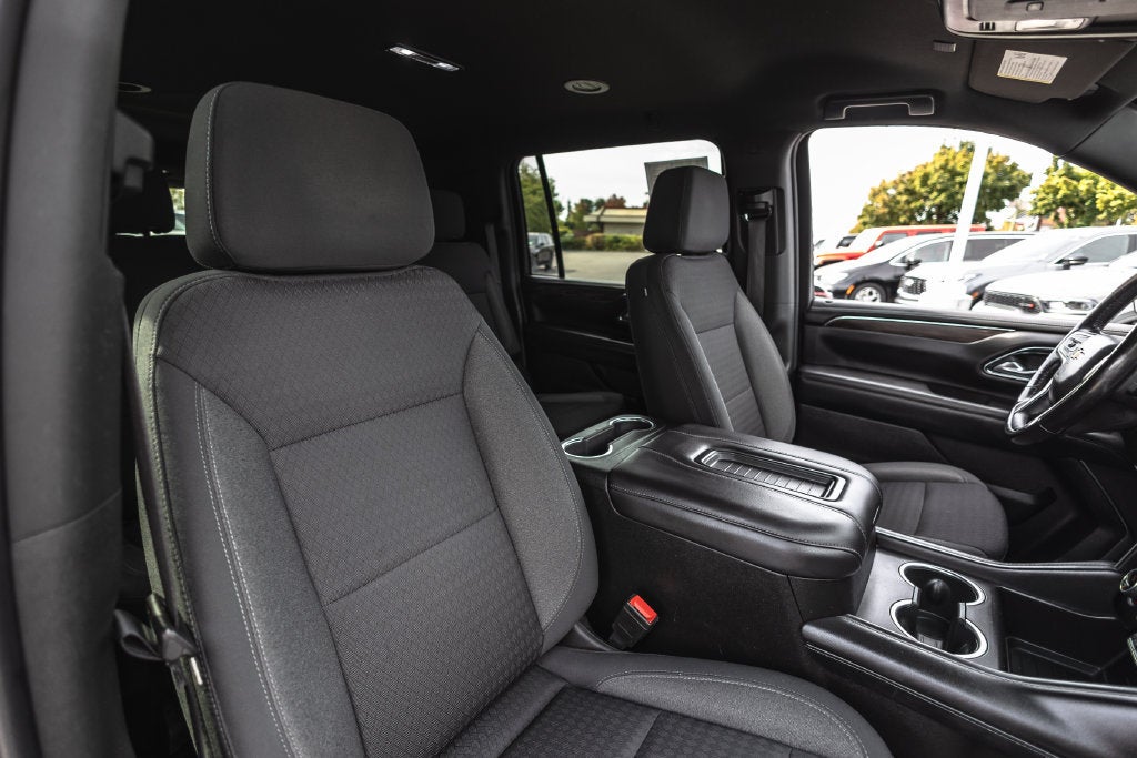 2022 Chevrolet Suburban LS
