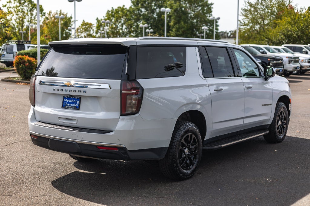 2022 Chevrolet Suburban LS