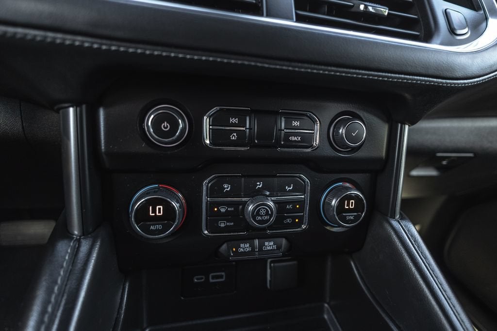 2022 Chevrolet Suburban LS