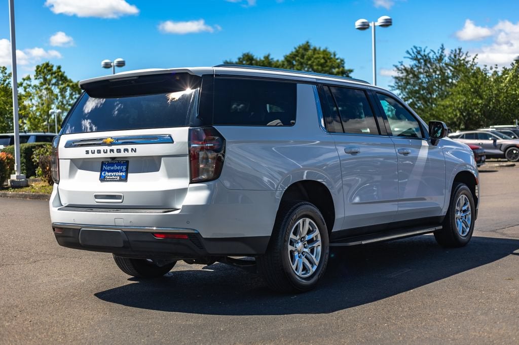 2022 Chevrolet Suburban LS