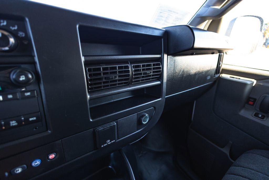 2022 GMC Savana Cargo 2500 Work Van