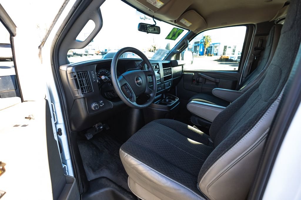 2022 GMC Savana Cargo 2500 Work Van