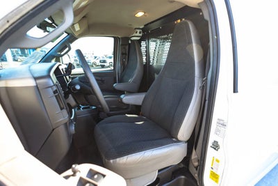 2022 GMC Savana Cargo 2500 Work Van