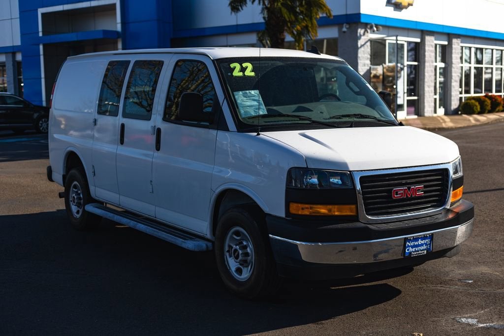 2022 GMC Savana Cargo 2500 Work Van