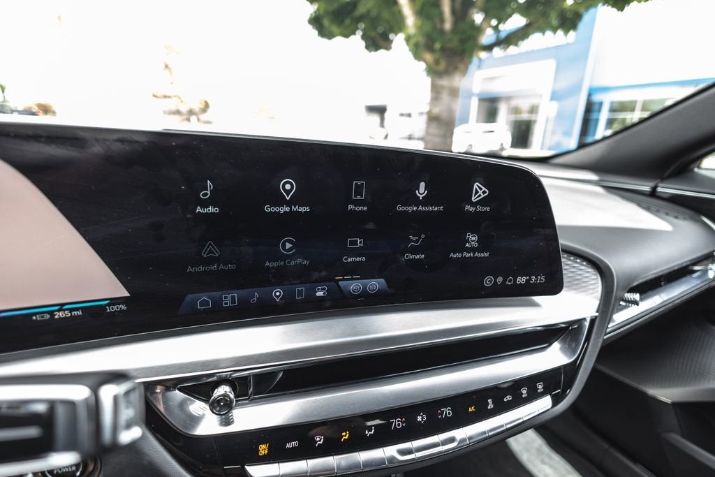 2024 Cadillac LYRIQ Sport 2
