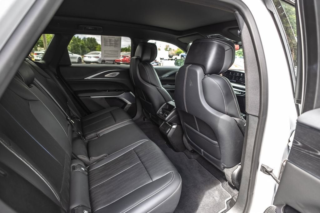 2024 Cadillac LYRIQ Sport 2