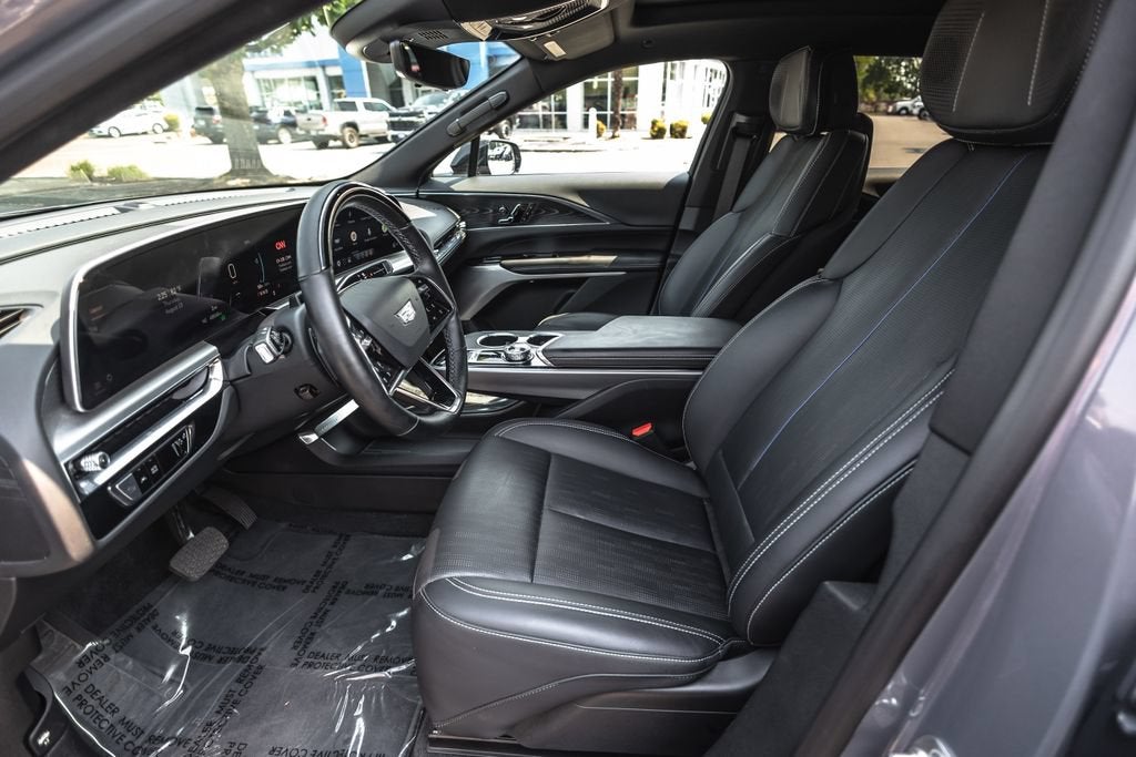 2024 Cadillac LYRIQ Sport 3