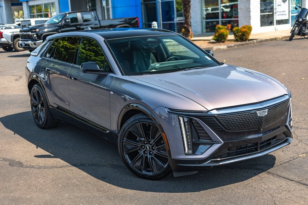 Used 2024 Cadillac LYRIQ Sport 3 with VIN 1GYKPWRL5RZ137524 for sale in Newberg, OR