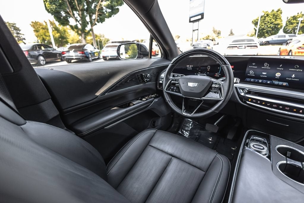 2024 Cadillac LYRIQ Sport 3
