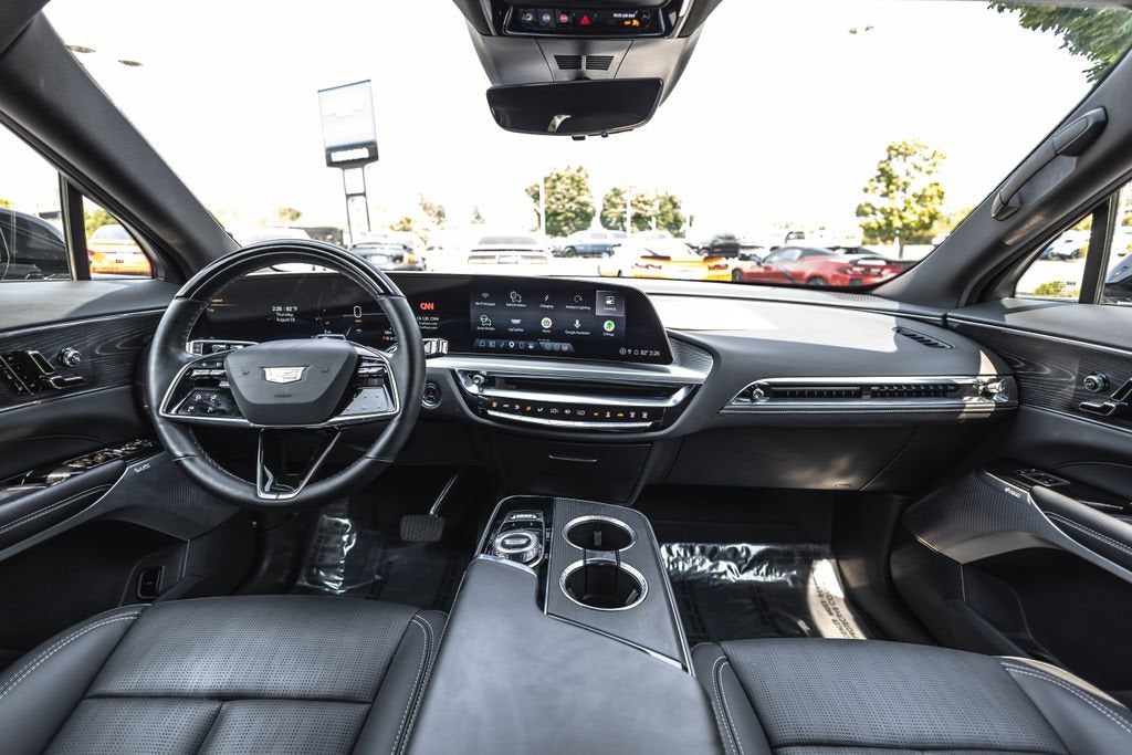 2024 Cadillac LYRIQ Sport 3