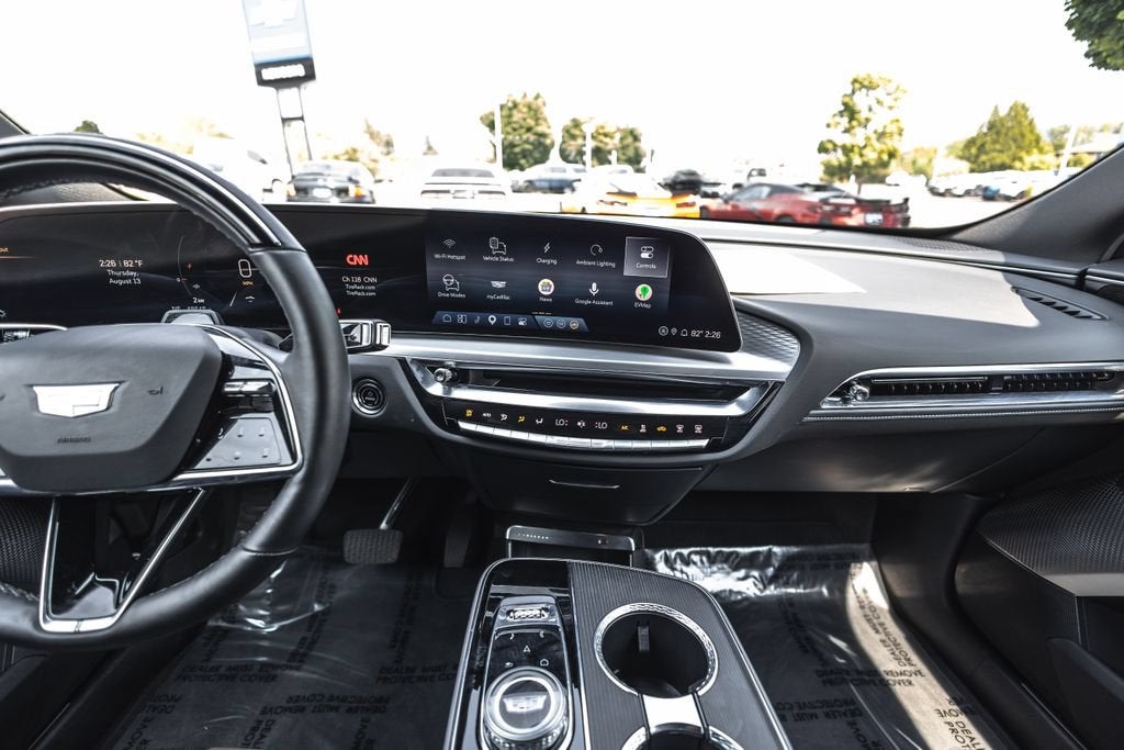 2024 Cadillac LYRIQ Sport 3