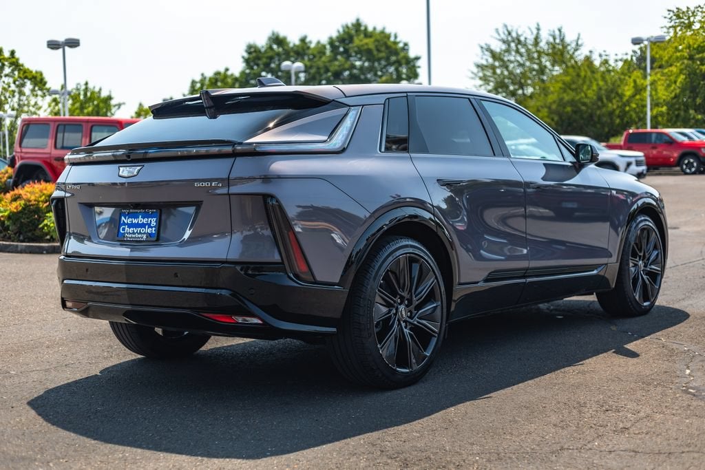 2024 Cadillac LYRIQ Sport 3
