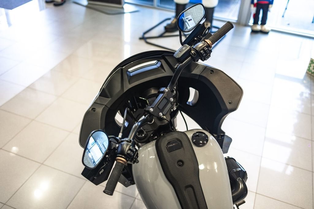 2024 HARLEY DAVIDSON LOW RIDER Base