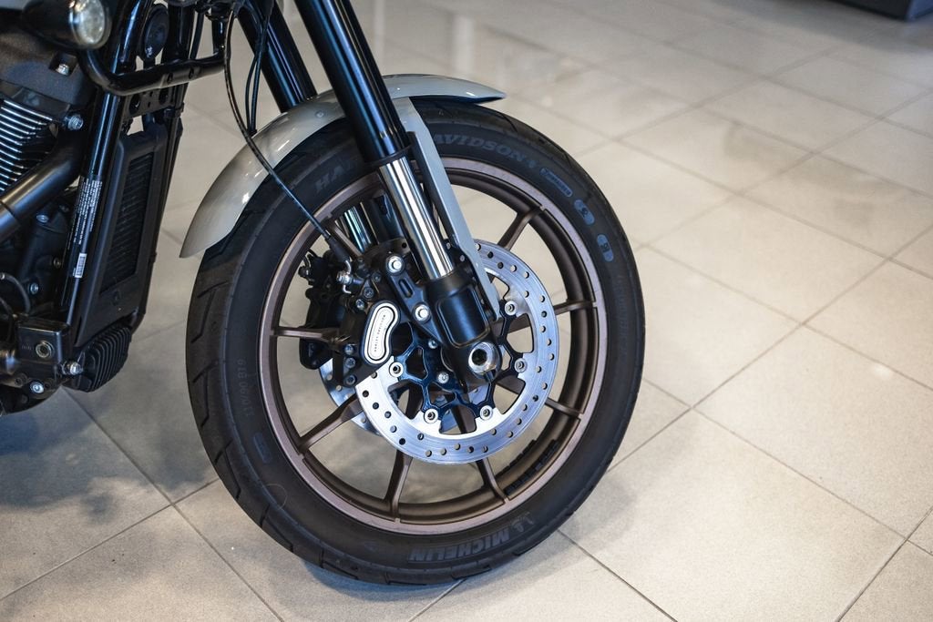 2024 HARLEY DAVIDSON LOW RIDER Base