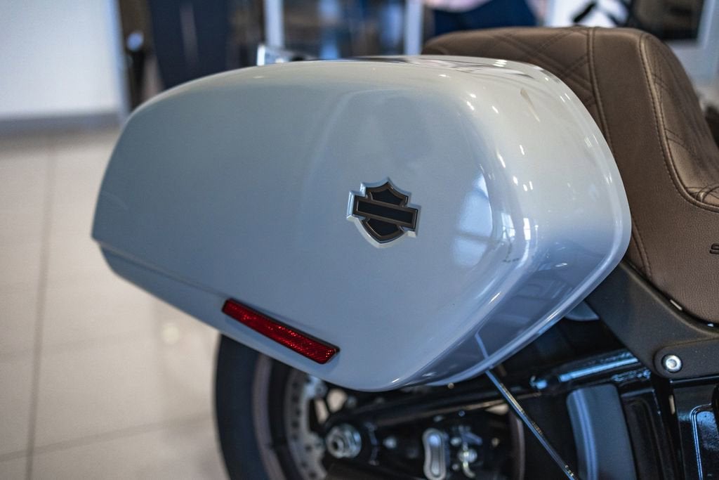 2024 HARLEY DAVIDSON LOW RIDER Base