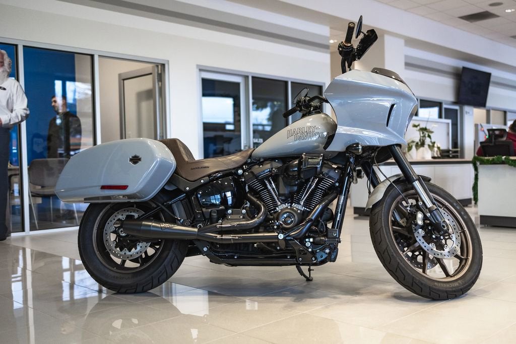 2024 HARLEY DAVIDSON LOW RIDER Base