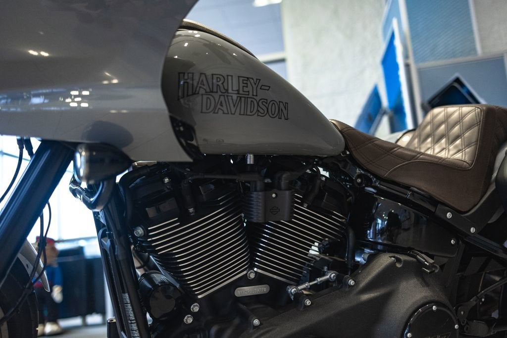 2024 HARLEY DAVIDSON LOW RIDER Base