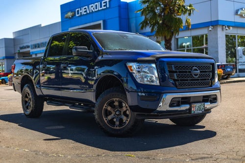 2021 Nissan Titan SV