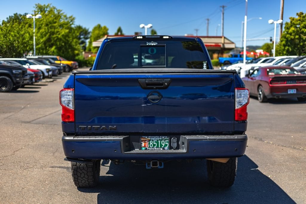 2021 Nissan Titan SV