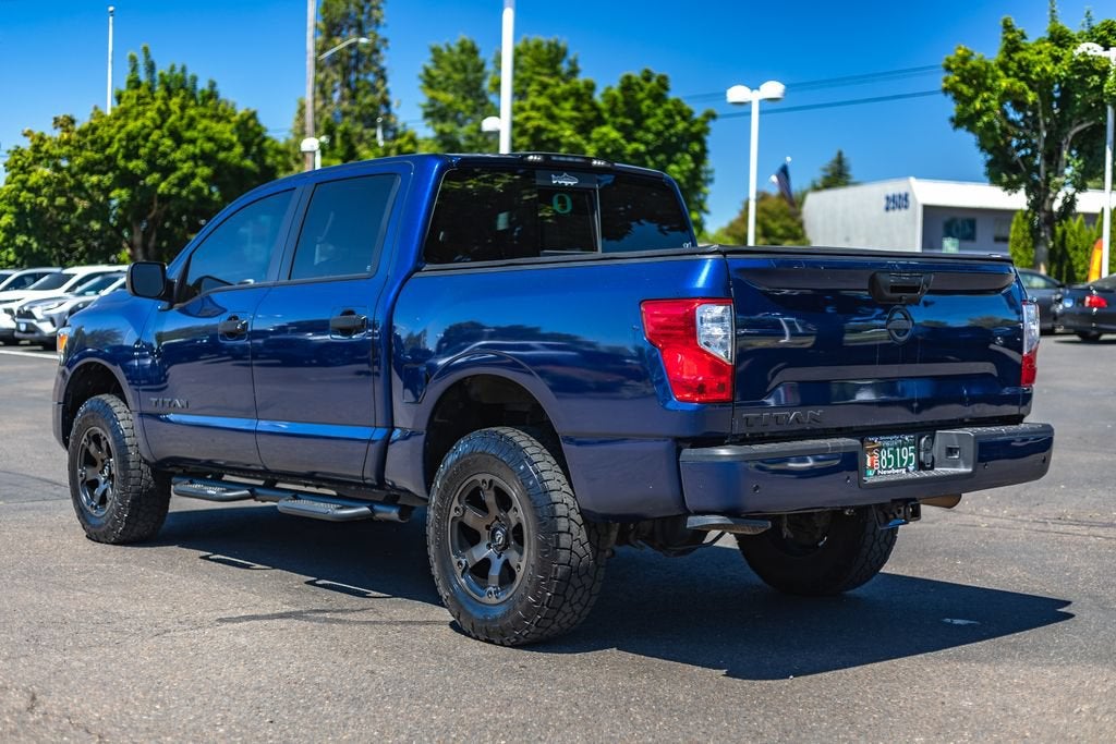 2021 Nissan Titan SV