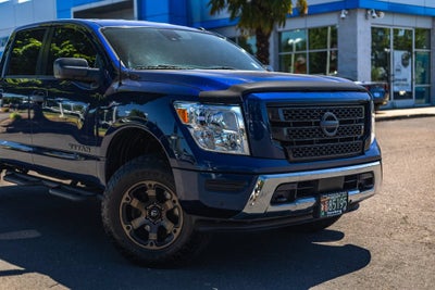 2021 Nissan Titan SV